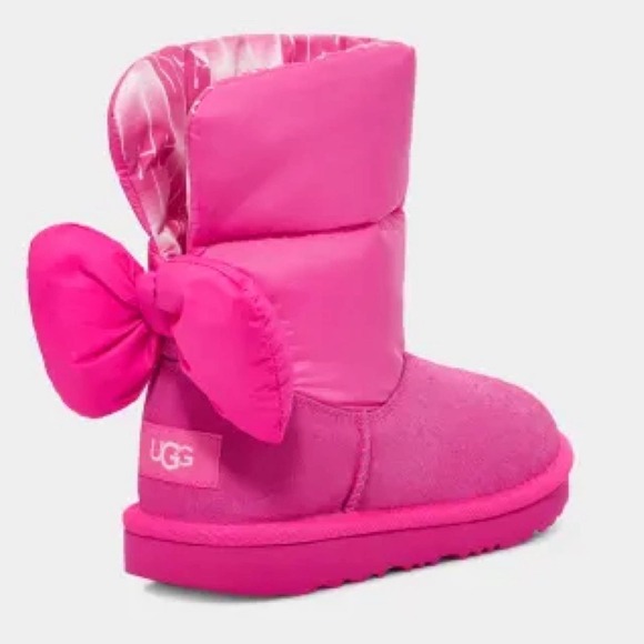UGG Other - NWOT UGG Bailey Bow Maxi Wavelength Kids, Berry, size 6
